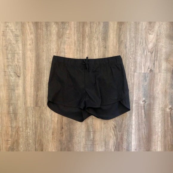 NWT The North Face Black Shorts - Picture 2 of 10